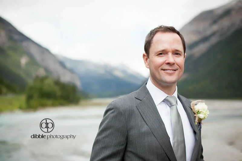 cathedral-mountain-lodge-elopement05.jpg