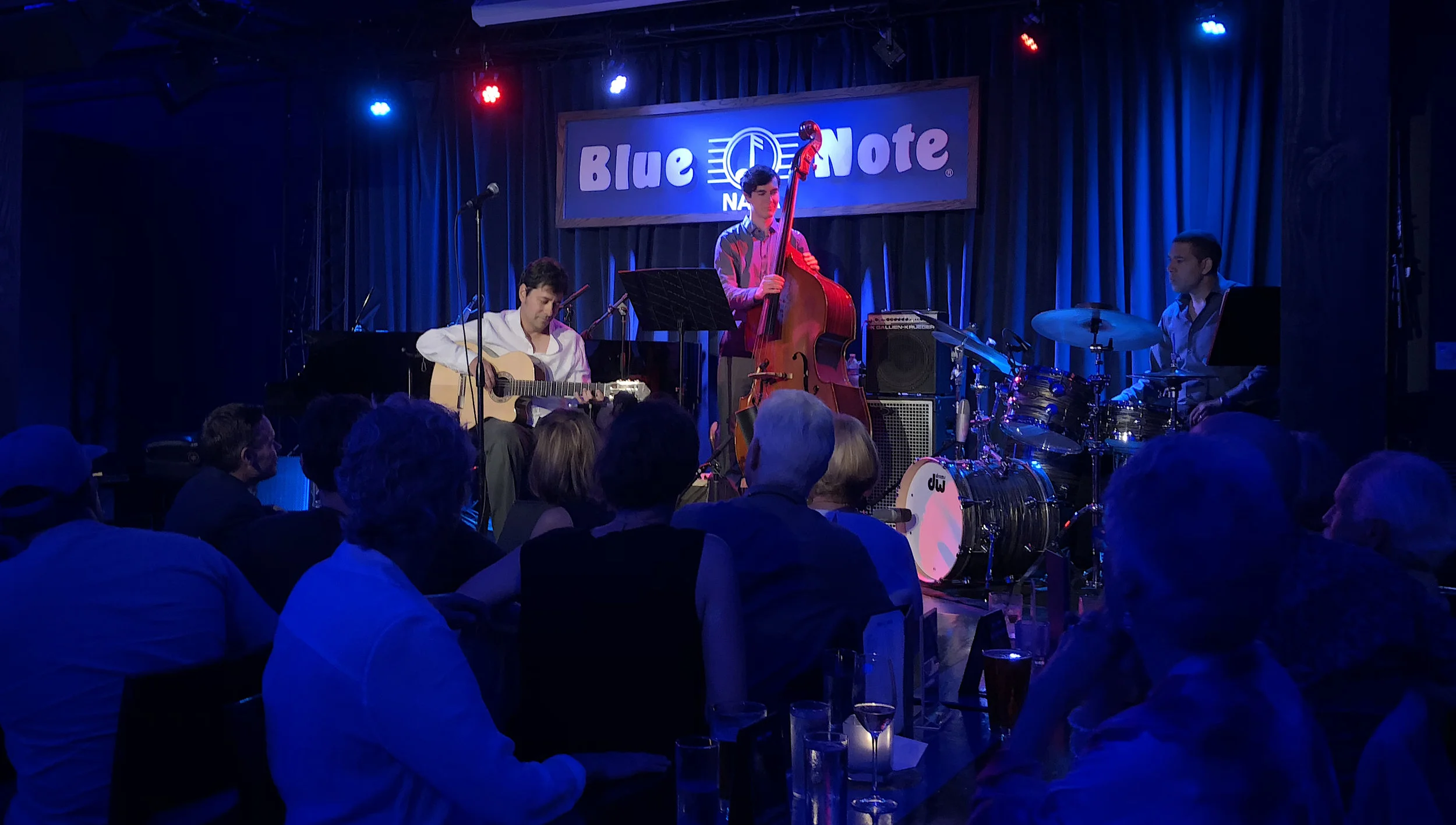 On 08/08/2018, as a release concert for the new album THERE AND HERE, the Carlos Henrique Pereira Trio played for a sold out Blue Note in Napa, CA. Carlos played the acoustic guitar and piano with Tyler Harlow on acoustic and electric bass and Lorca Hart on drums.