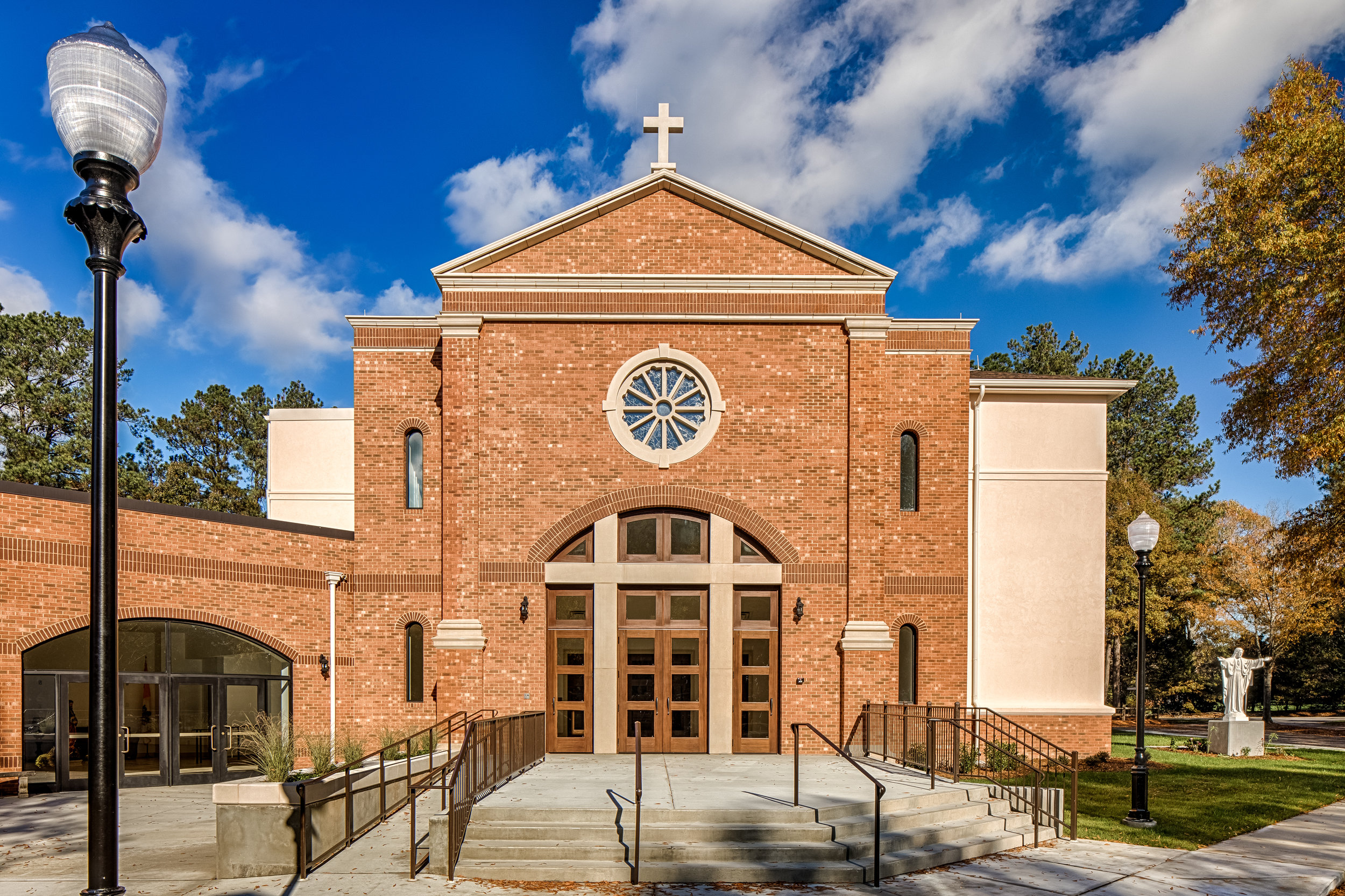 StLuke-2C.jpg
