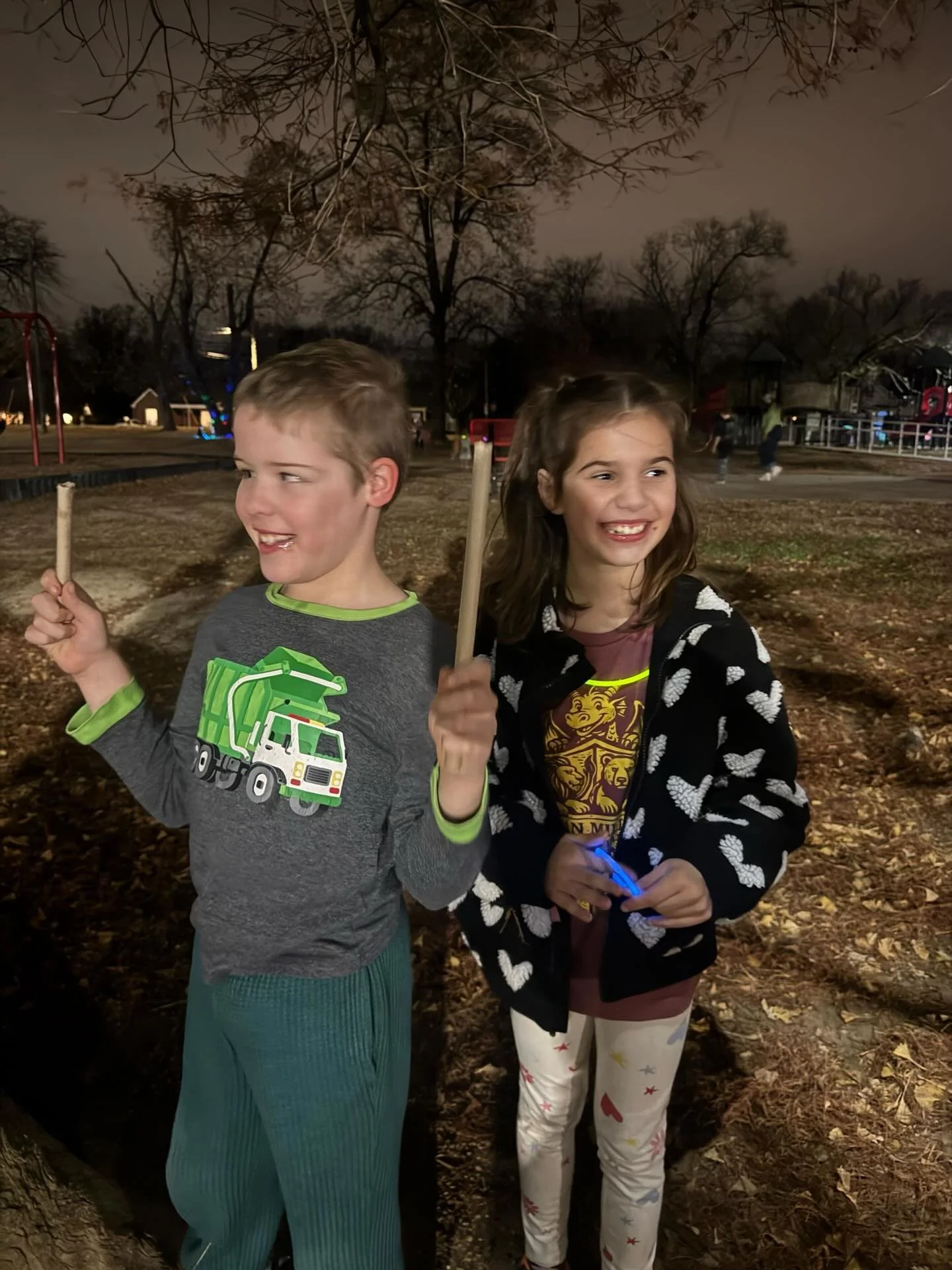 The Exceptional Ed Dragon Meetup was such a success! The weather held off and someone brought glow sticks - a dream! Thank you to all of the families who came out and participated in our second meet up of the year. Our next one is February 10! ❤️🐉