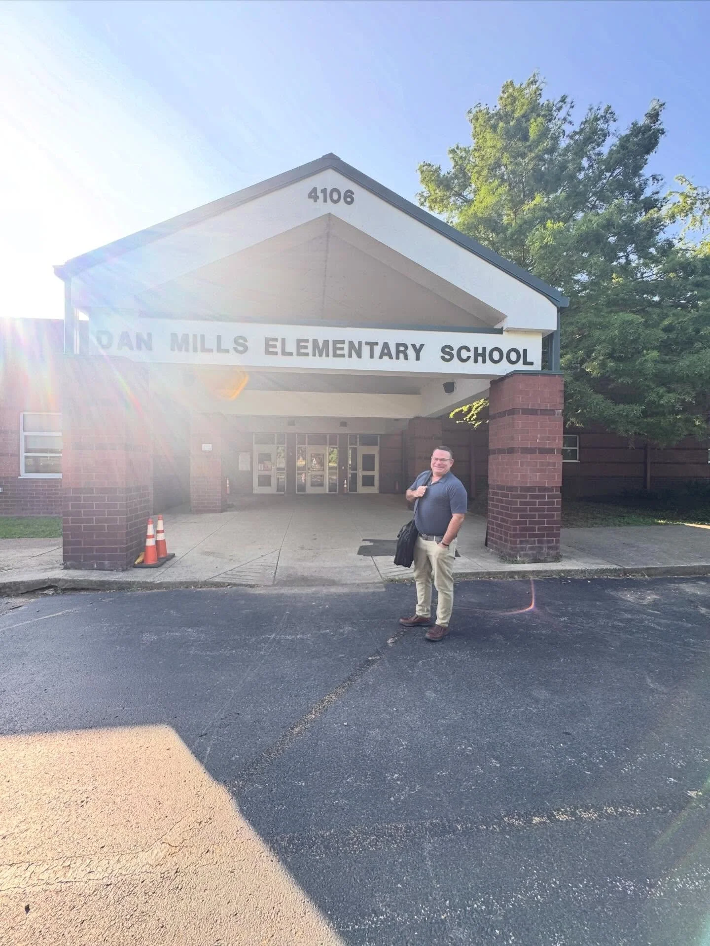 Know of anyone that wants to tour Dan Mills? There are tours on Tuesdays! Sign up at the link in bio or on our website ❤️🐉