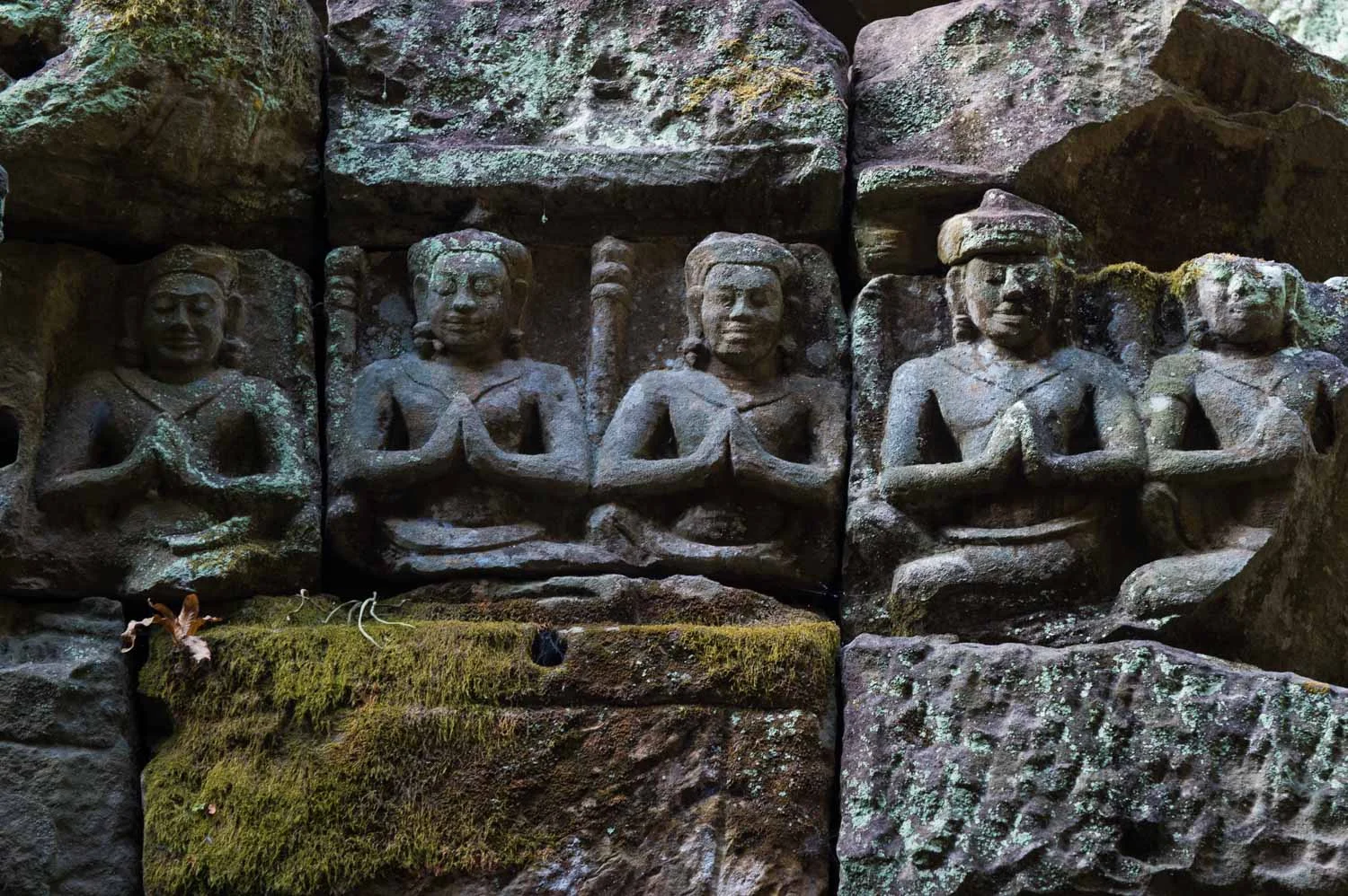One of the amazing bas reliefs that can be found both outside and inside each temple; Nikon D4S, 62mm, f/5.6, 1/50s, ISO 800