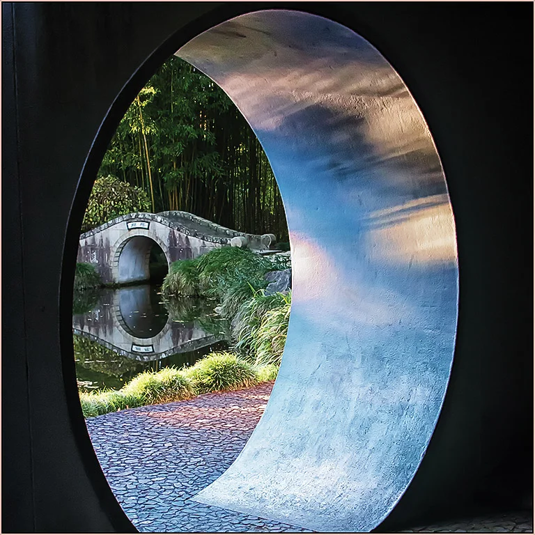 Glimpse the Chinese Garden, Jacqui Stokes