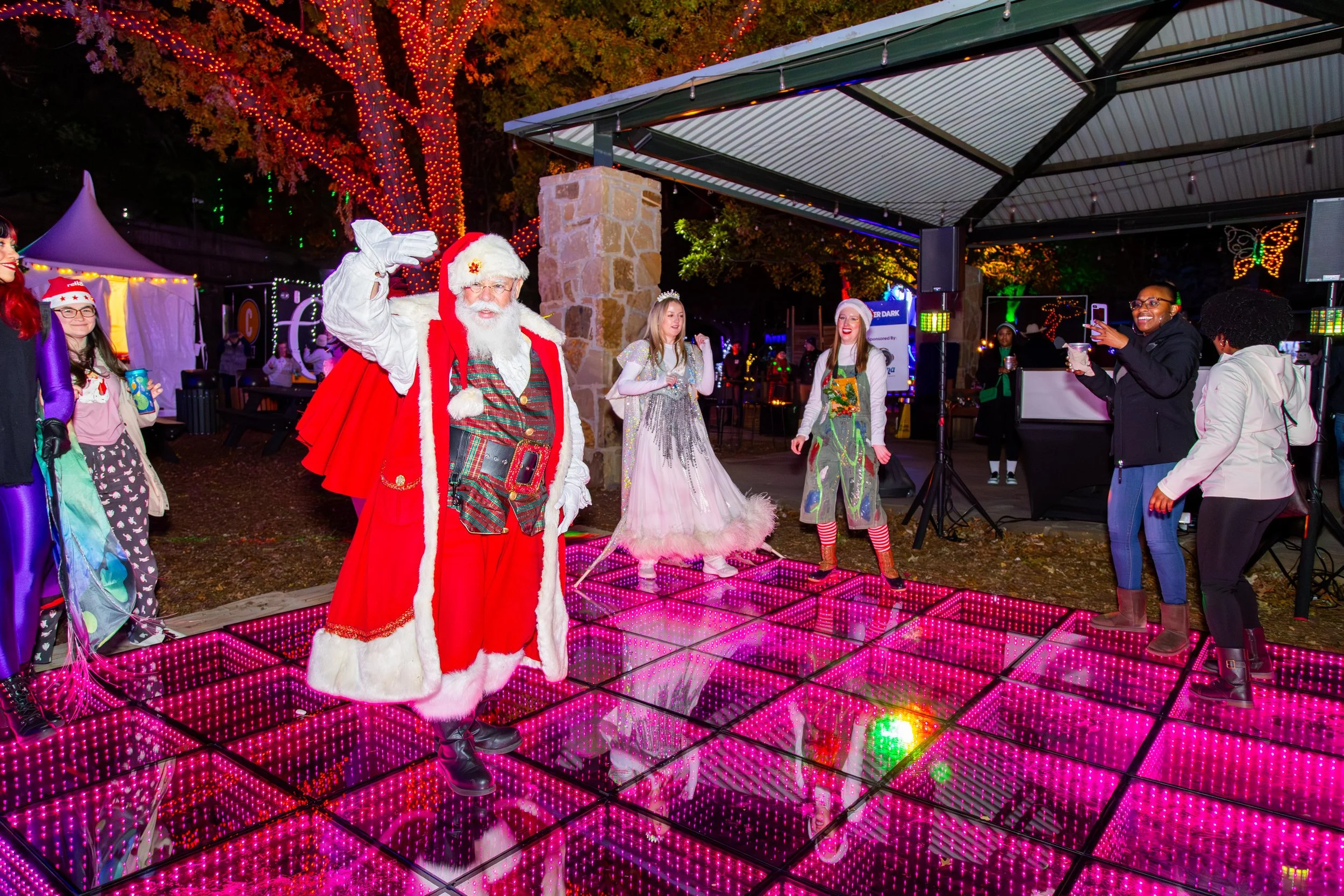 121224_ZooAfterDark-131.jpg
