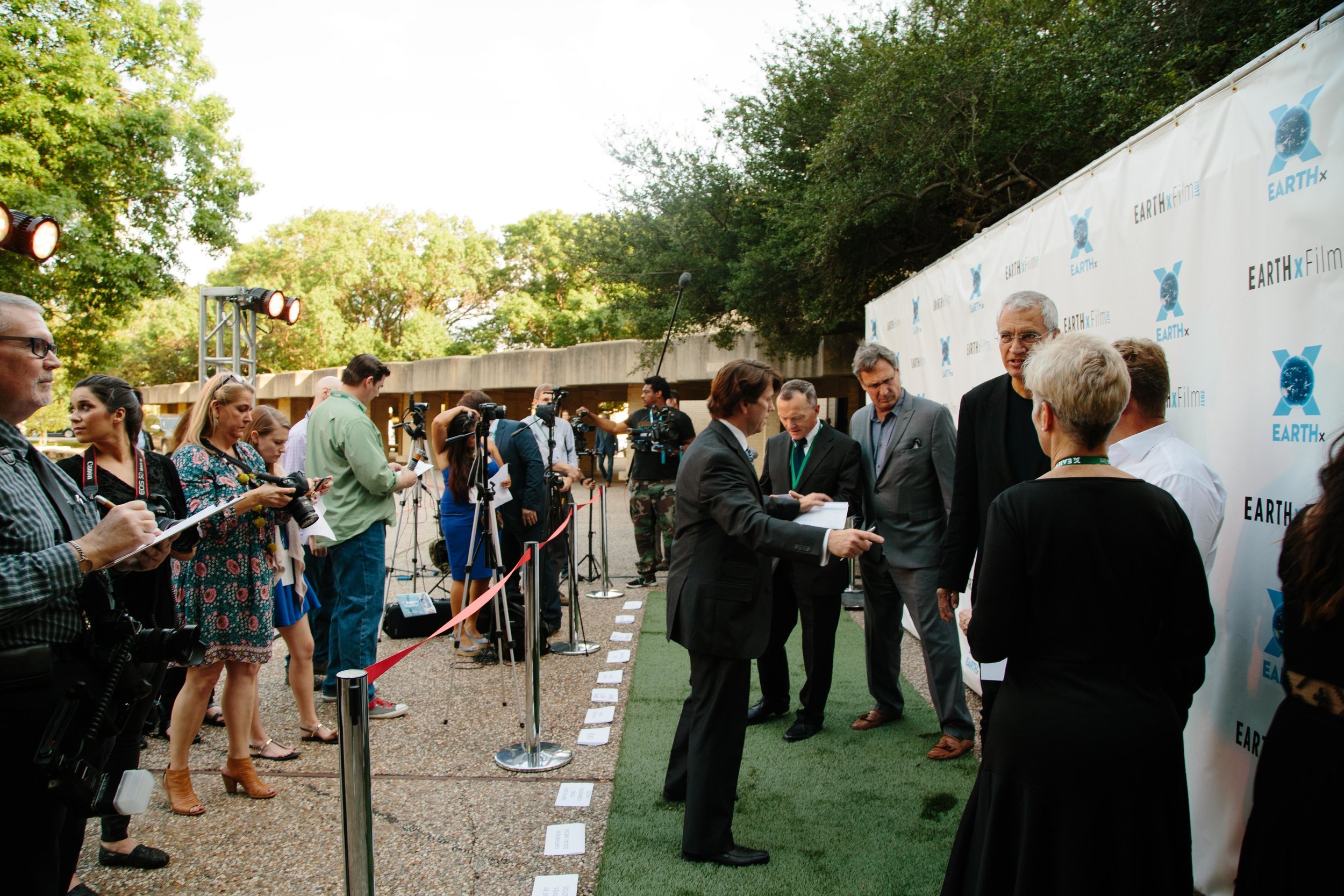 EarthXFilm-GreenCarpet_April20-2017-11.jpg