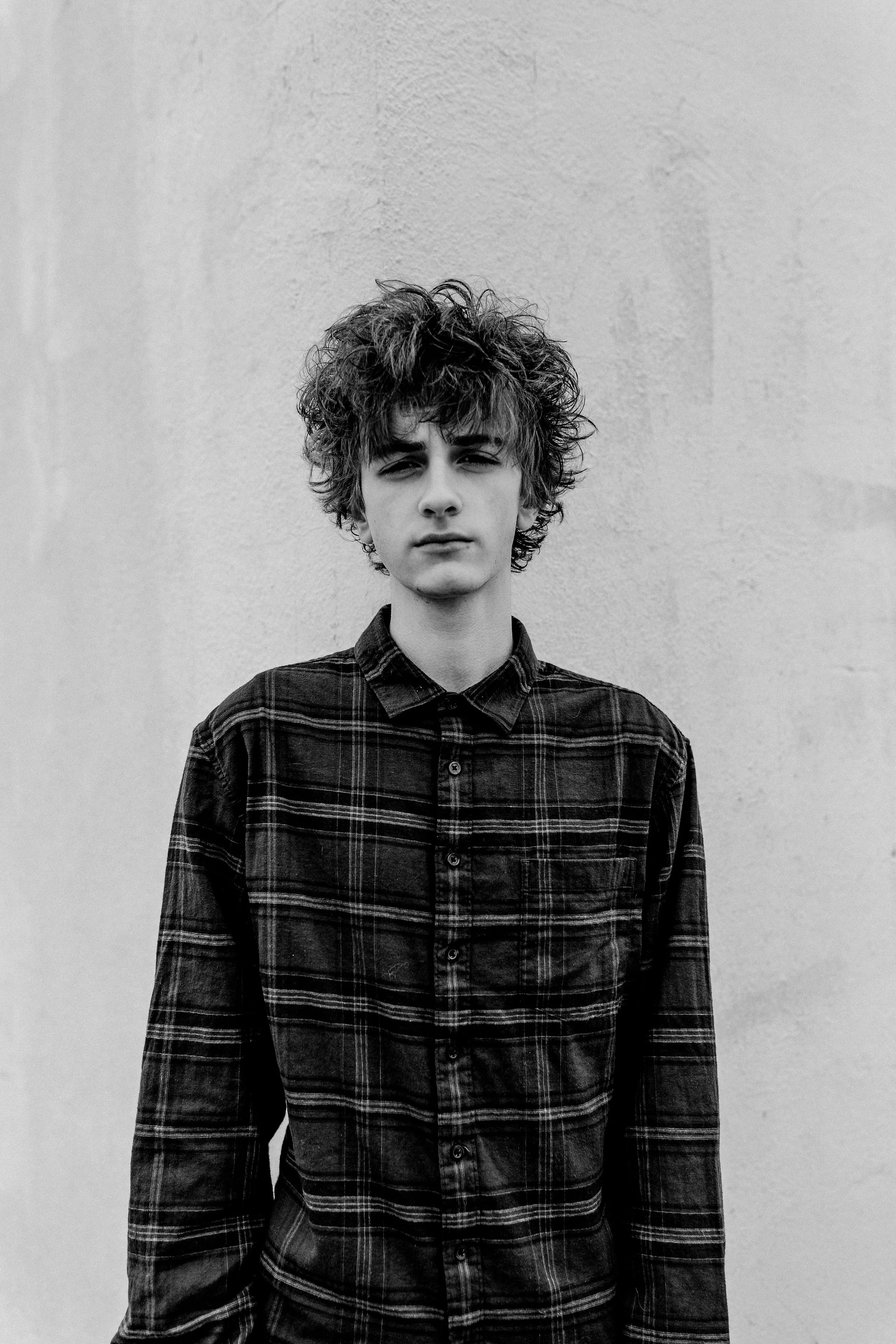 4. Aiden'sSeniorPictures-25-b&w.jpg