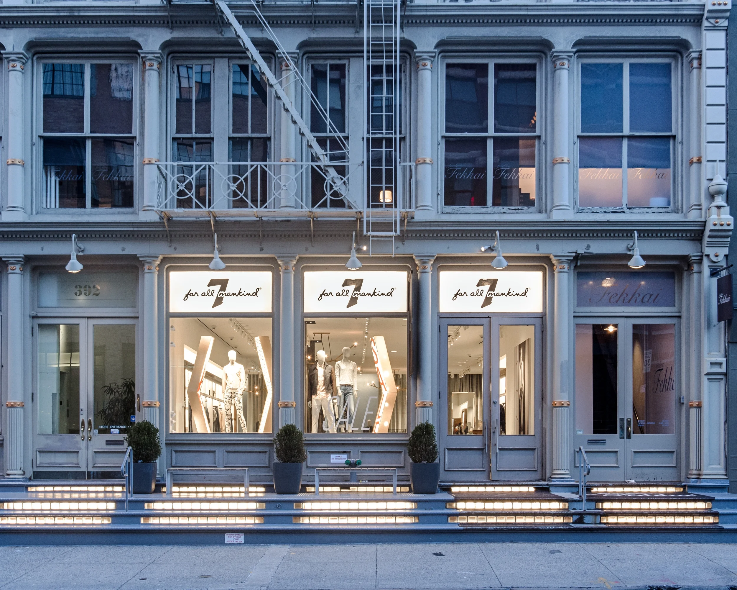 7 For All Mankind