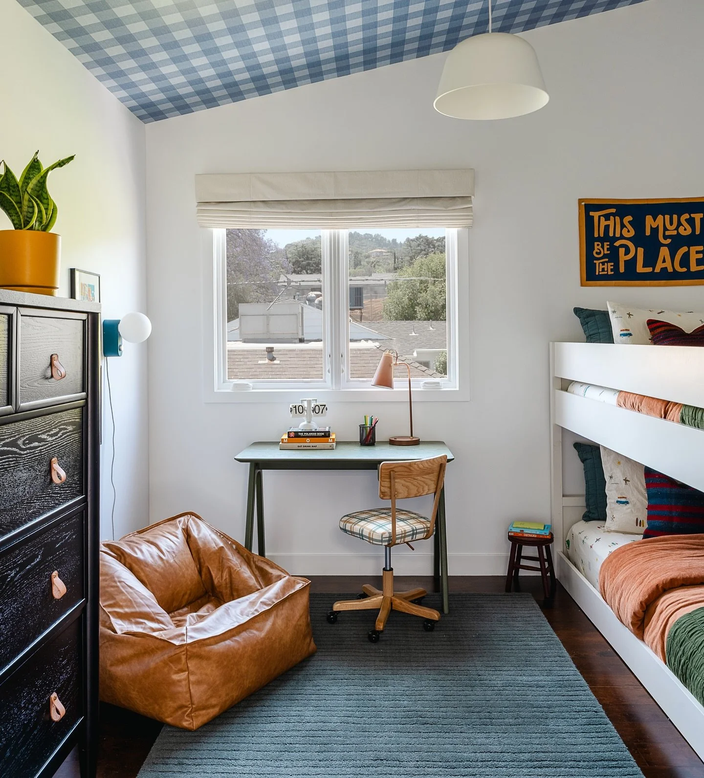 Kids&rsquo; rooms are our favorite 😍🧸

📷 @r.j.guillermo