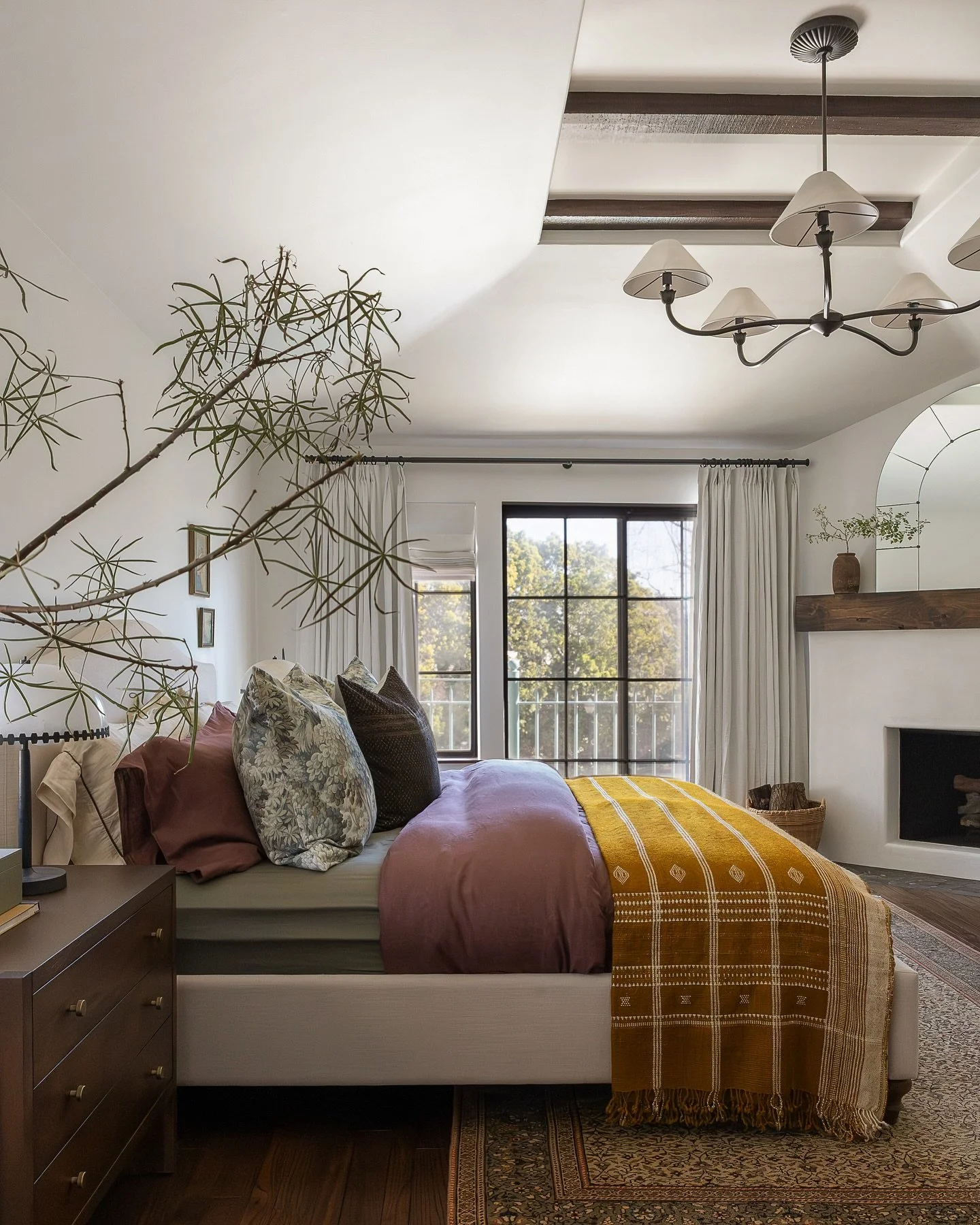 Airy with a pop of color ✔️

📷 @r.j.guillermo