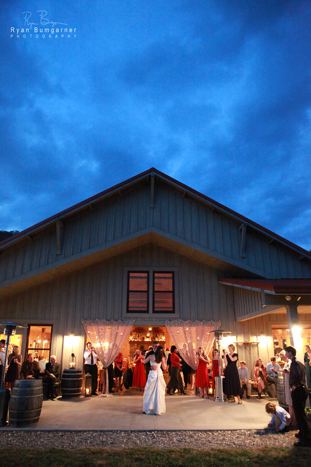 Asheville and Western North Carolina Wedding Photographer, Ryan Bumgarner, pictures of weddings at Claxton Farm.
