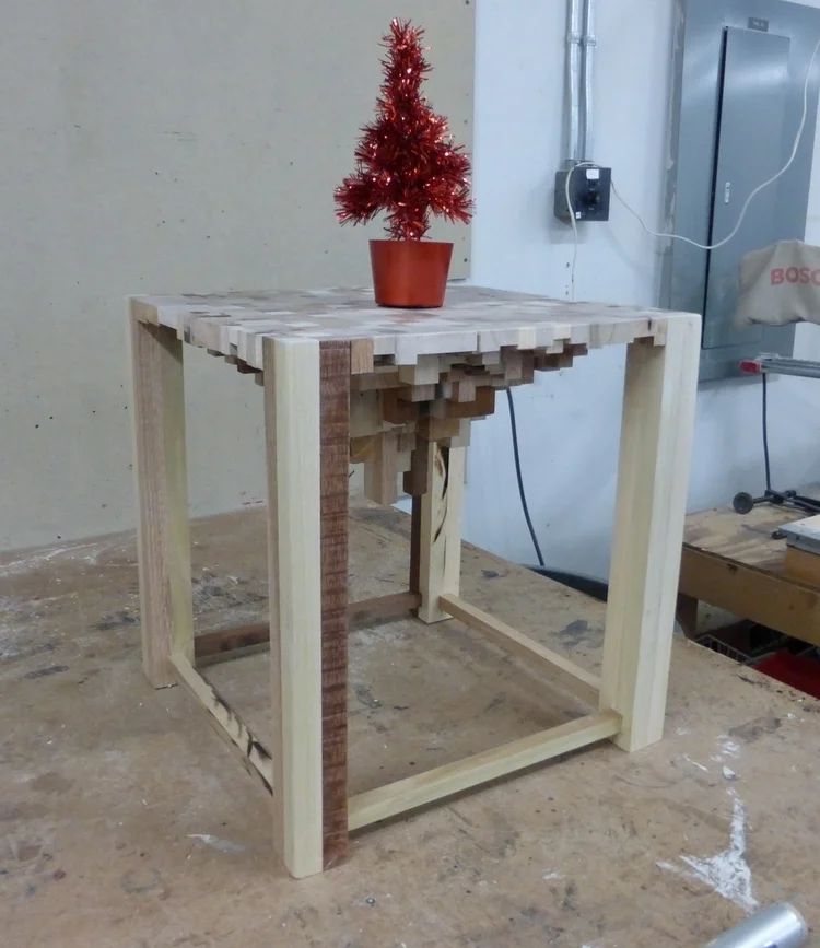 peice table .jpg
