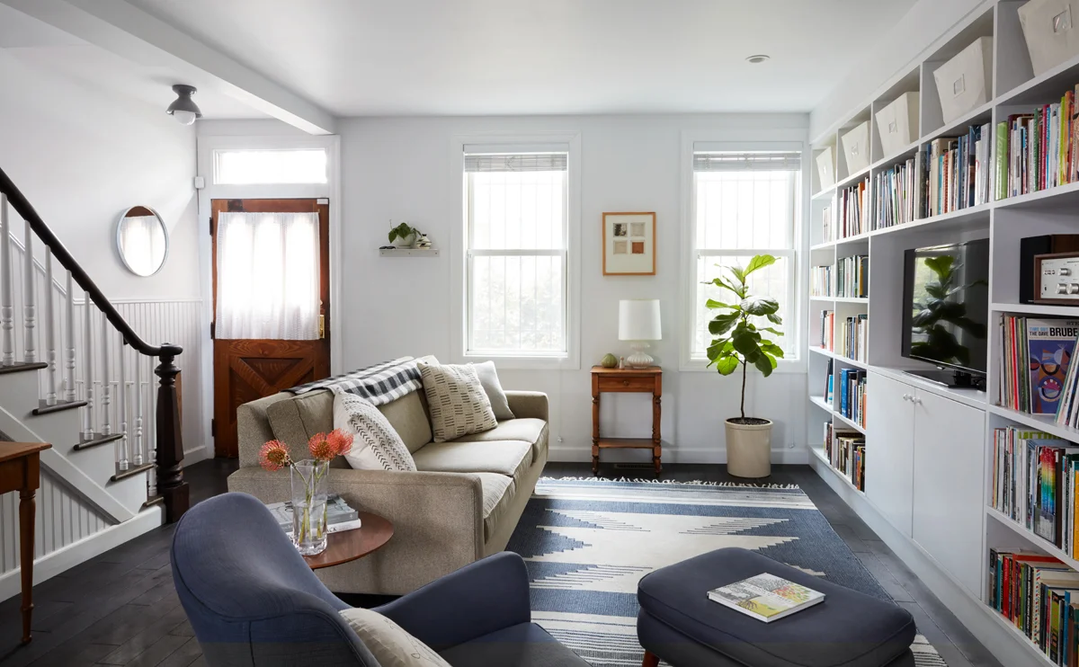 living_room_tight.jpg