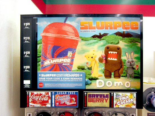 domo-7-eleven-display-3.jpg