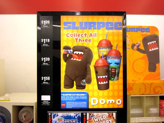 domo-7-eleven-display-2.jpg