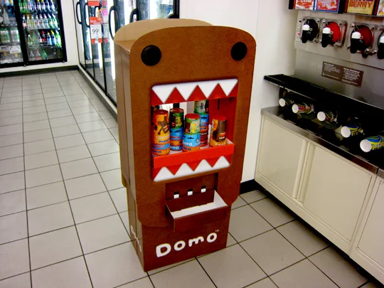 domo-7-eleven-display.jpg
