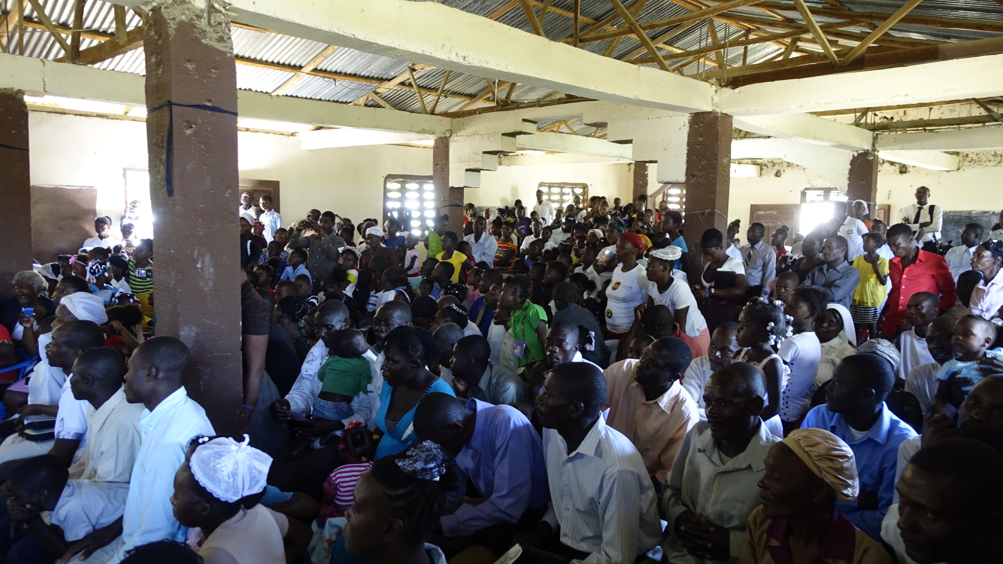 Tilori Gathers to See Their Children in Concert
