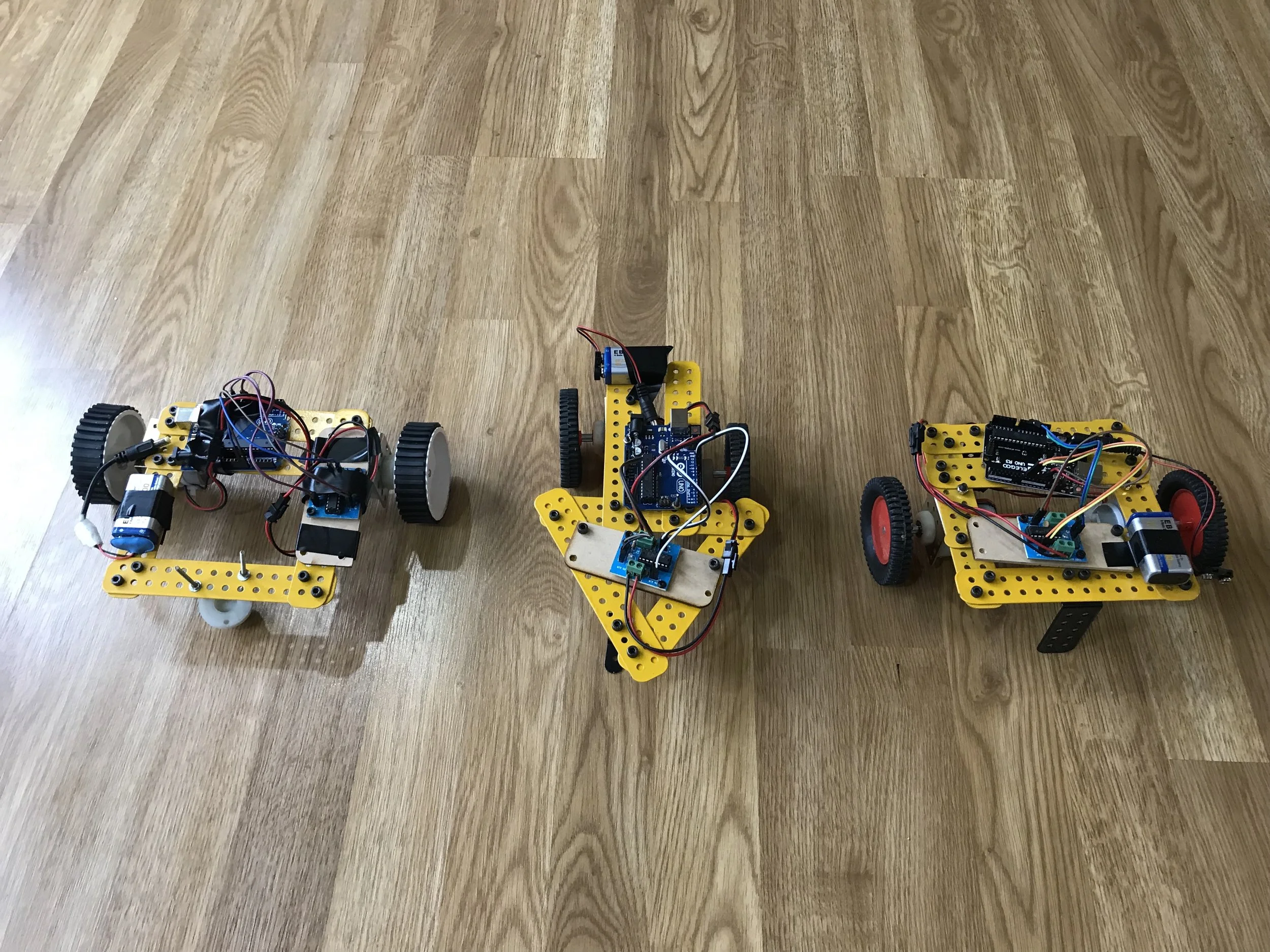 3SmartCars.jpg