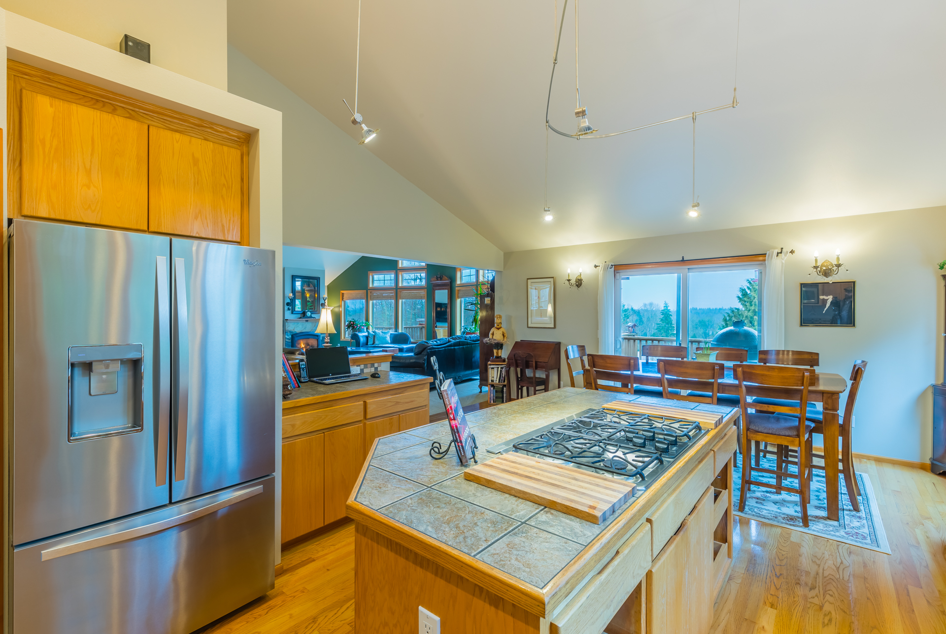 CX0I8592-HDR.jpg
