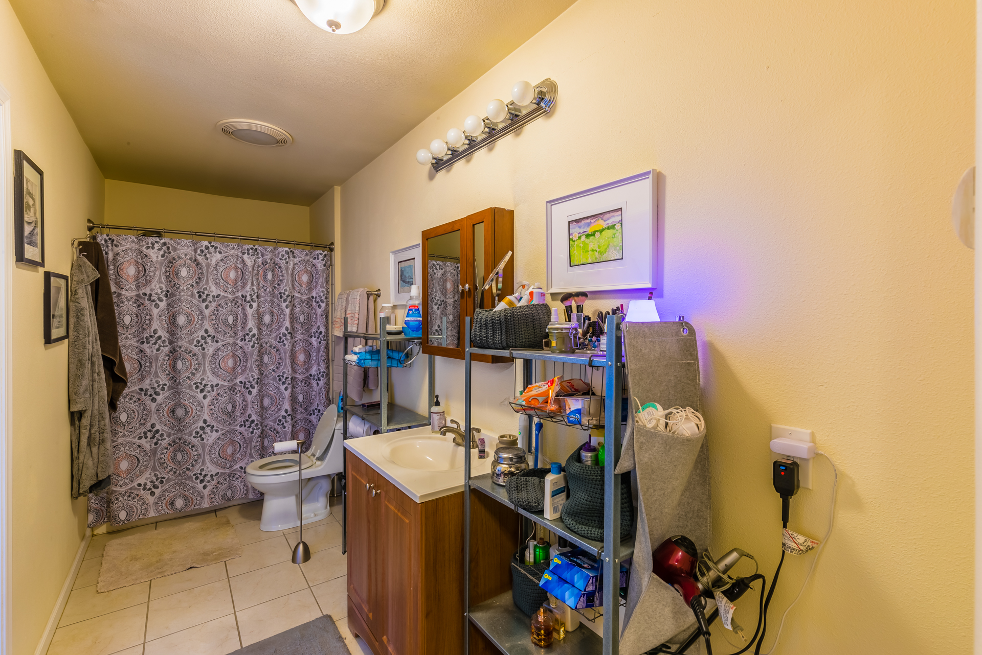 CX0I9372-HDR.jpg