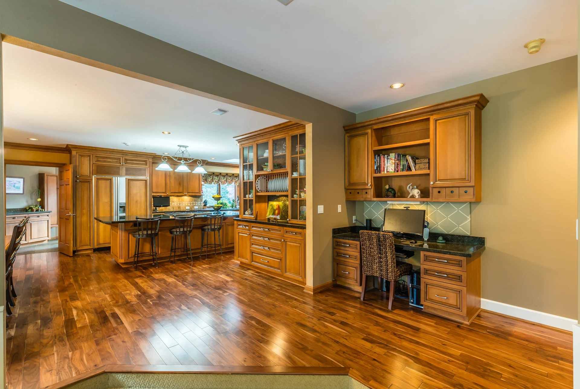 CX0I9523-HDR.jpg