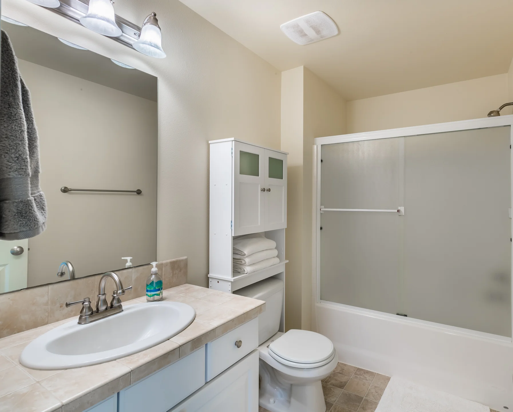 CX0I1225-HDR.jpg