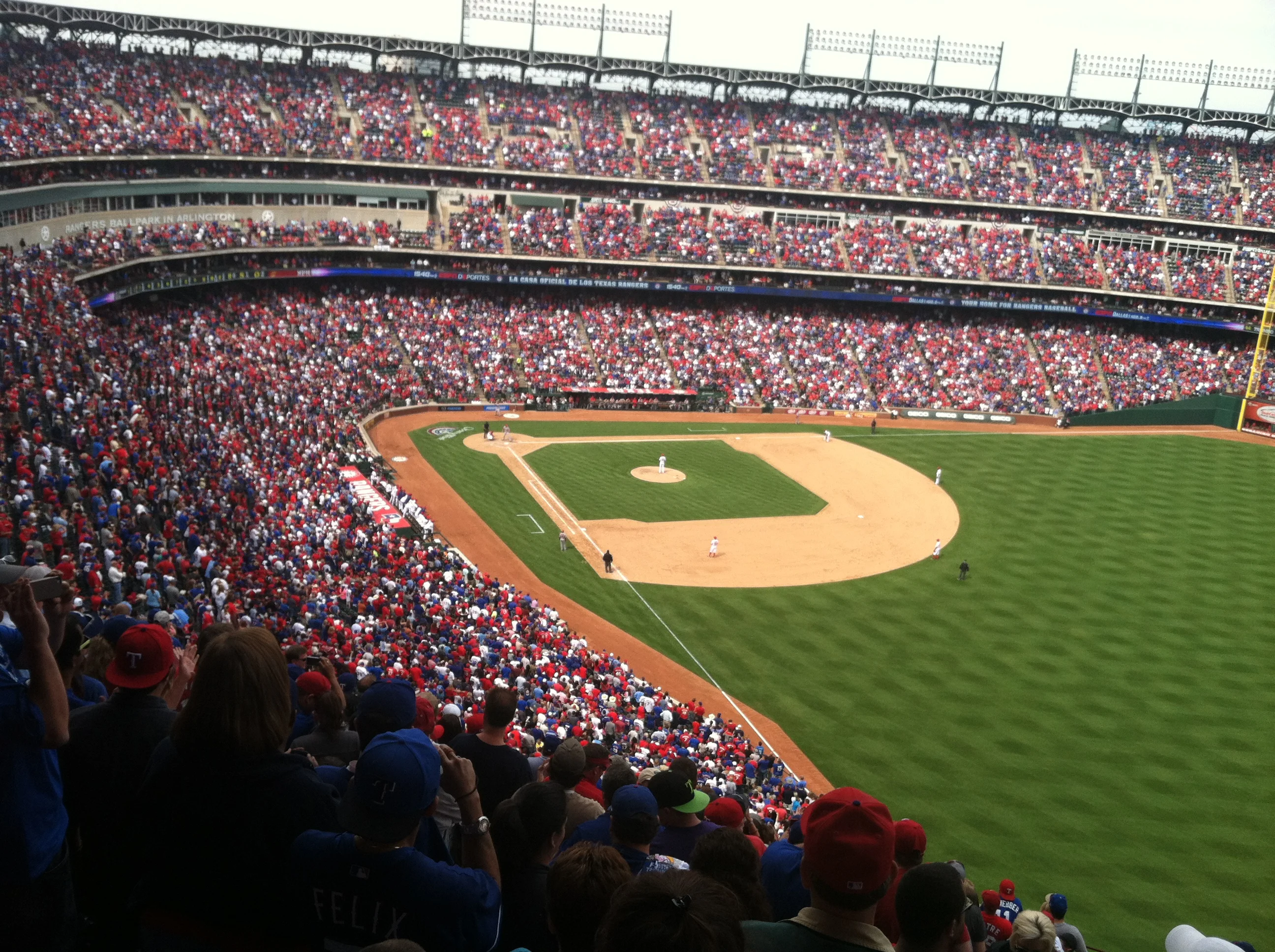 Girl's Guide : Attending a Sporting Event