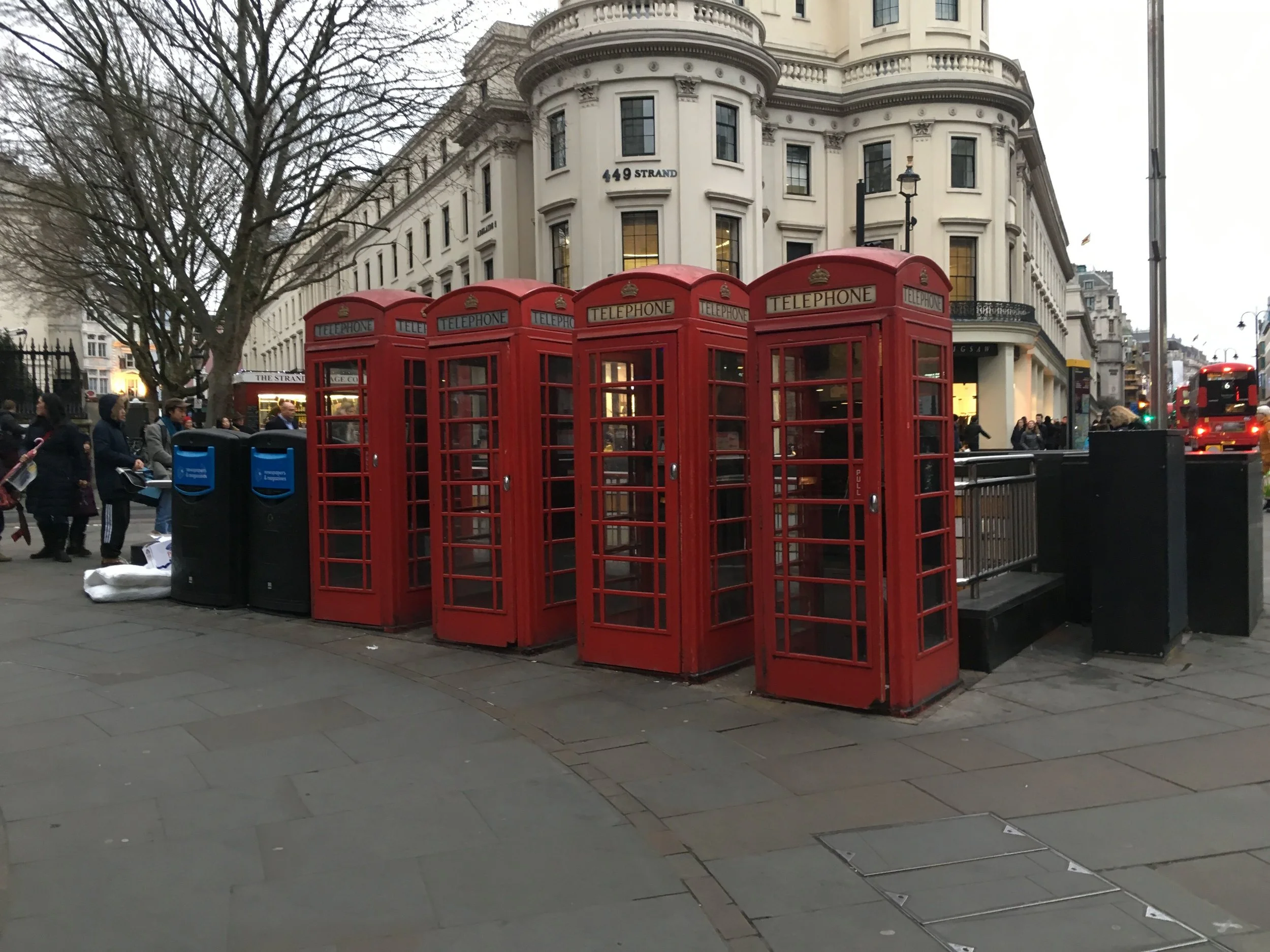 THE LONDON GUIDE - THIRTY-FIVE FREE THINGS TO DO IN LONDON