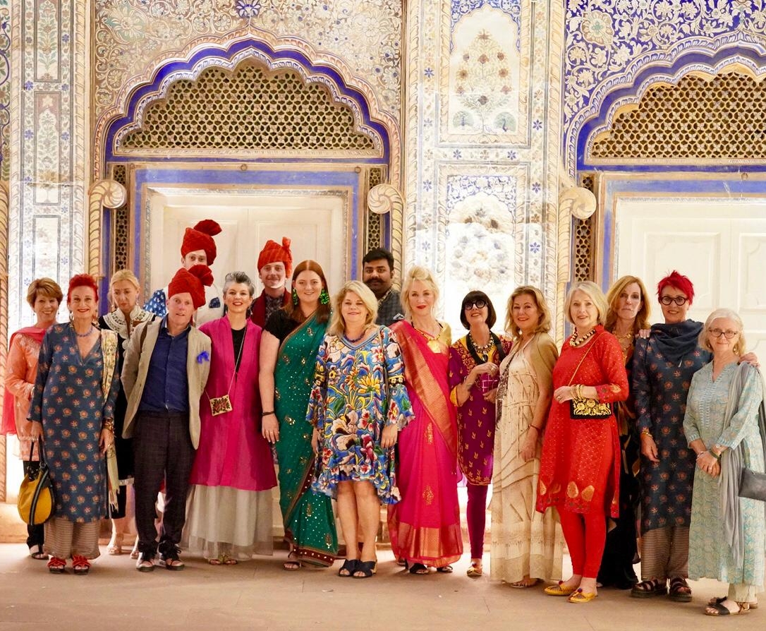 Peta mathias talks to locals on her sulinary tour in south india/tamil nadu