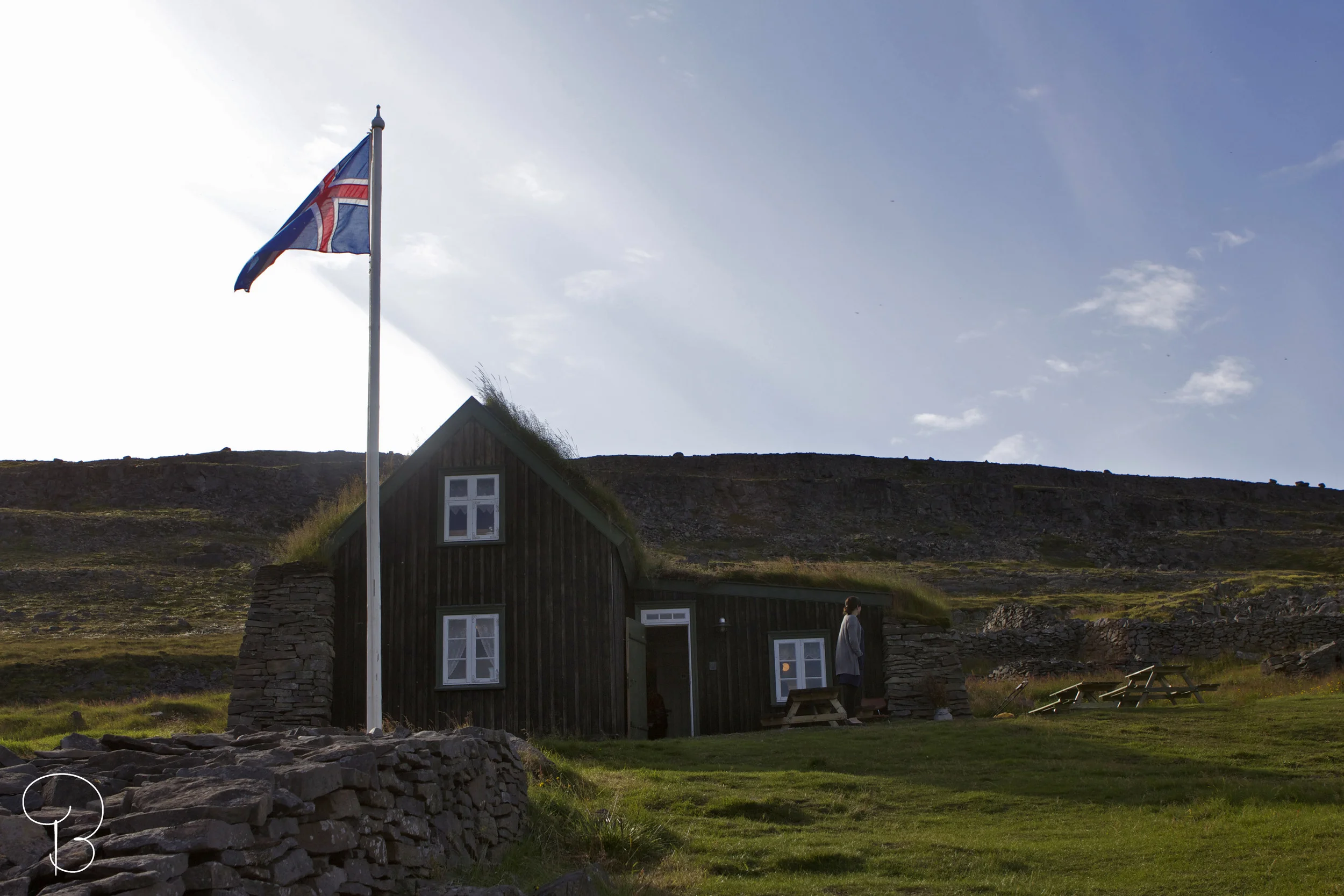 litlibær_skötufjordur1.jpg