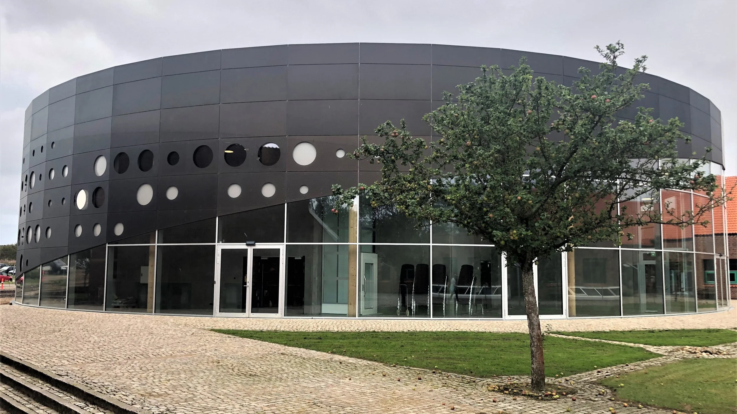 Facade_aug.jpg