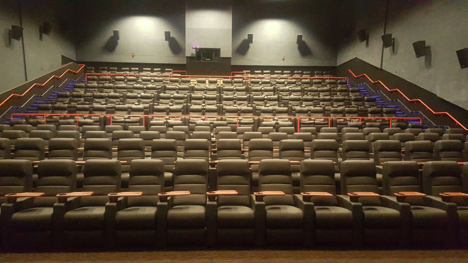 Inorca cinema seat installation