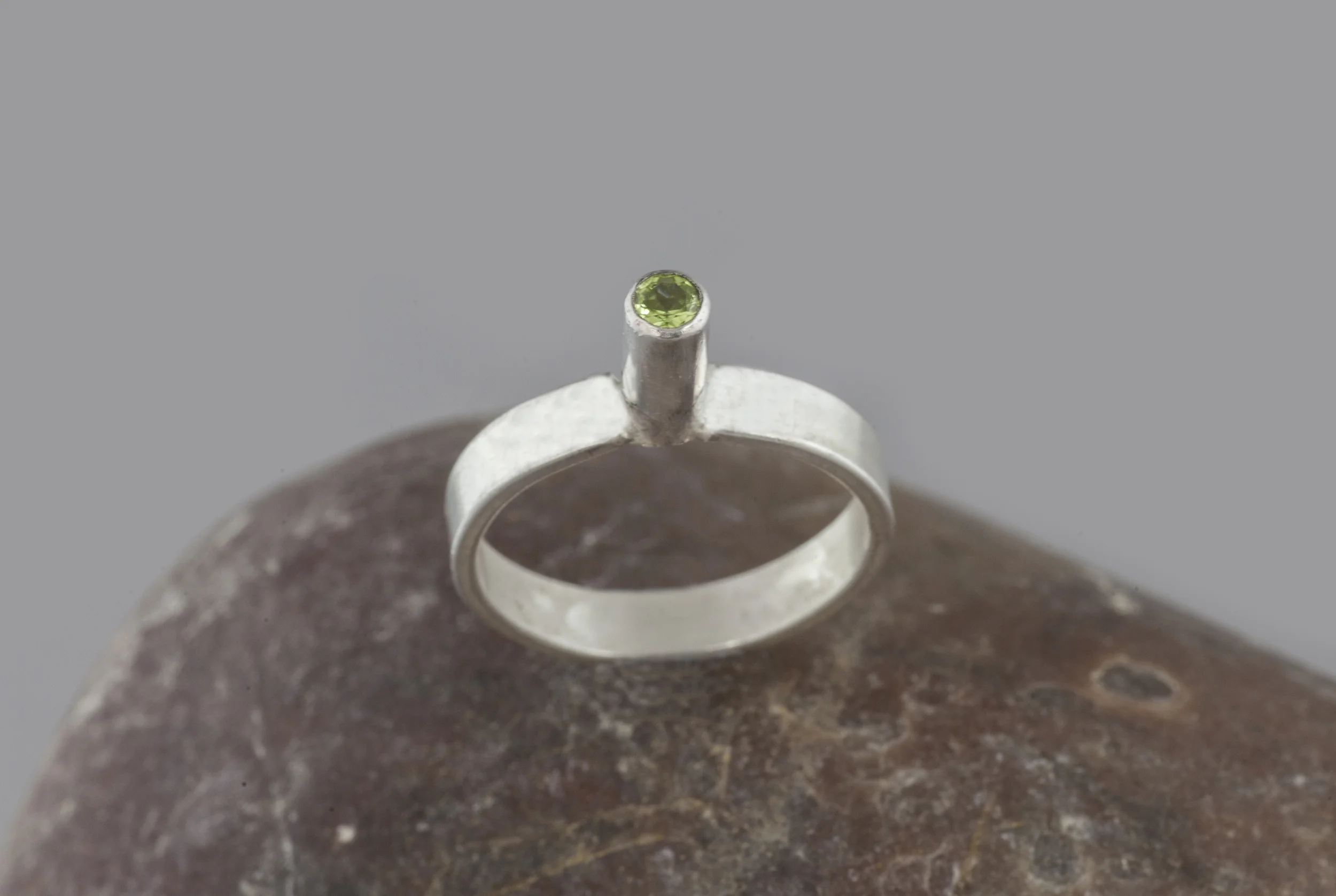 sequoia ring peridot 4.jpg