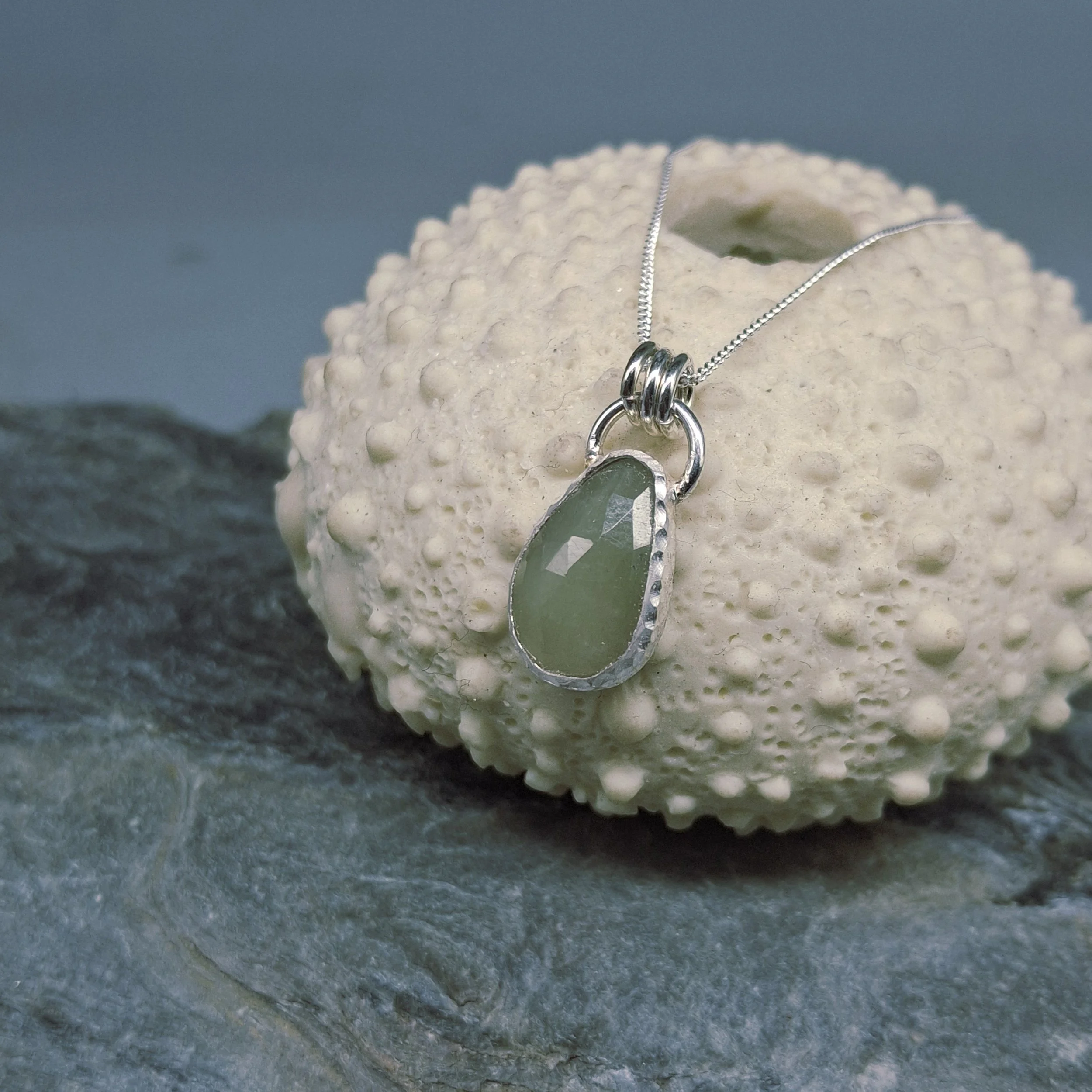 Green Sapphire Rock Pool Mini Pendant