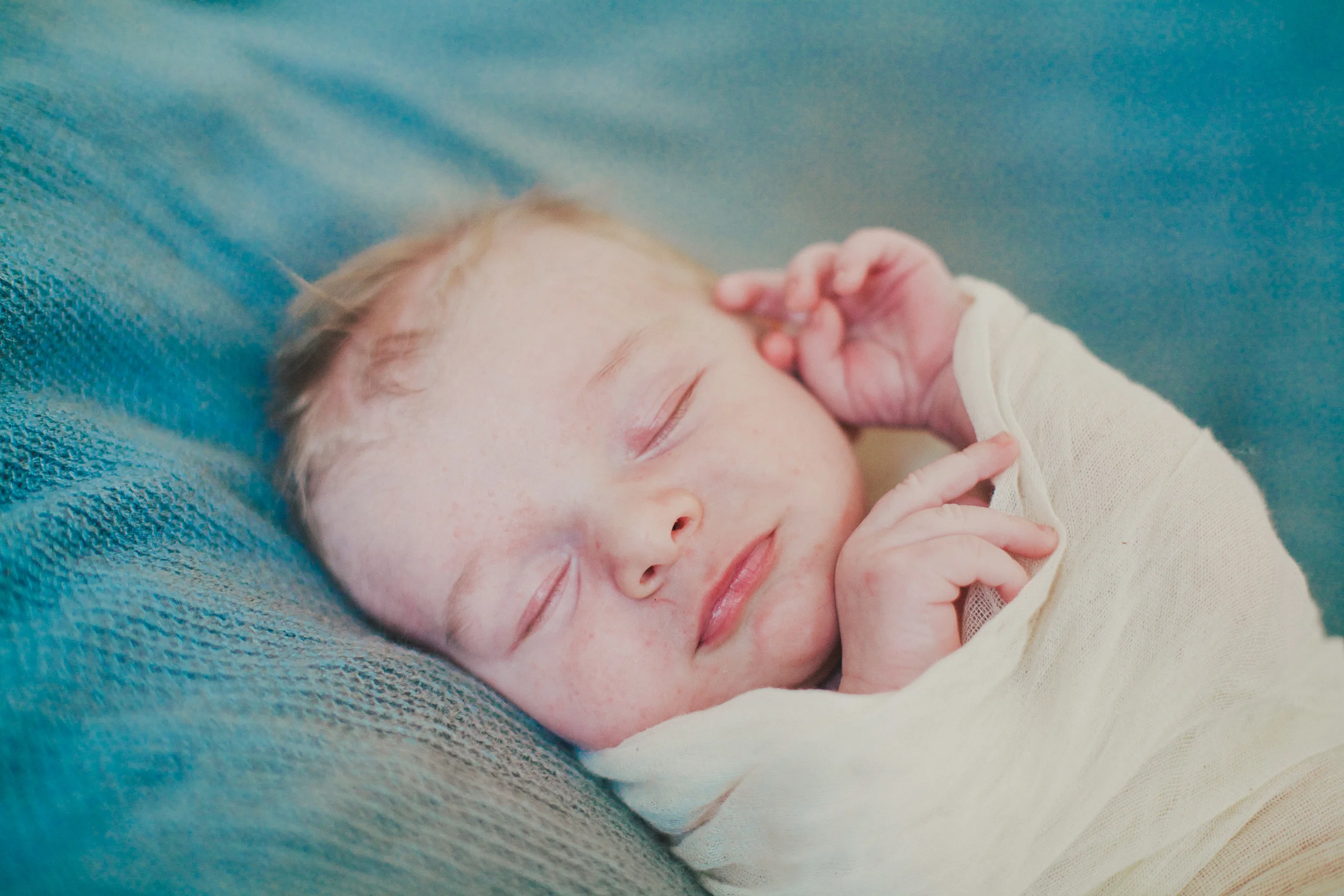 cohen- 1 month photos-9.jpg