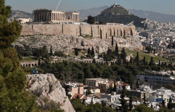 The i, Athens holiday guide