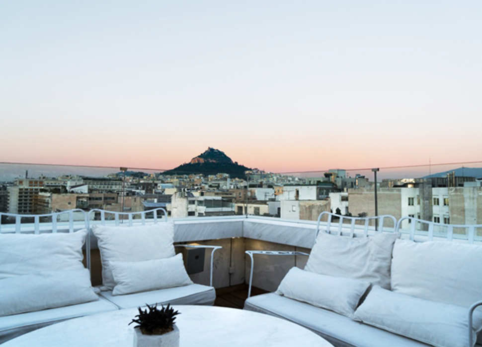EasyJet Traveller, Coffee with a view in Athens