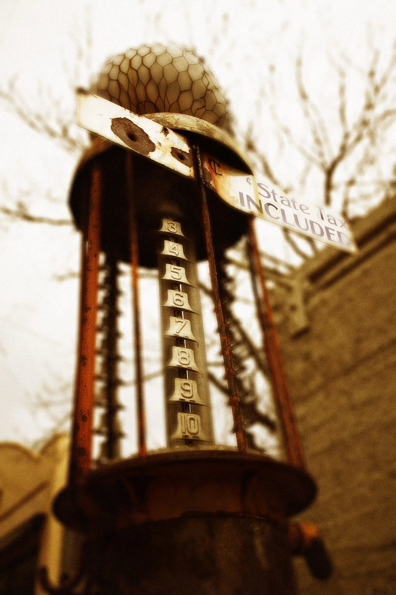 Old+Gas+Pump+2+AZ.jpg
