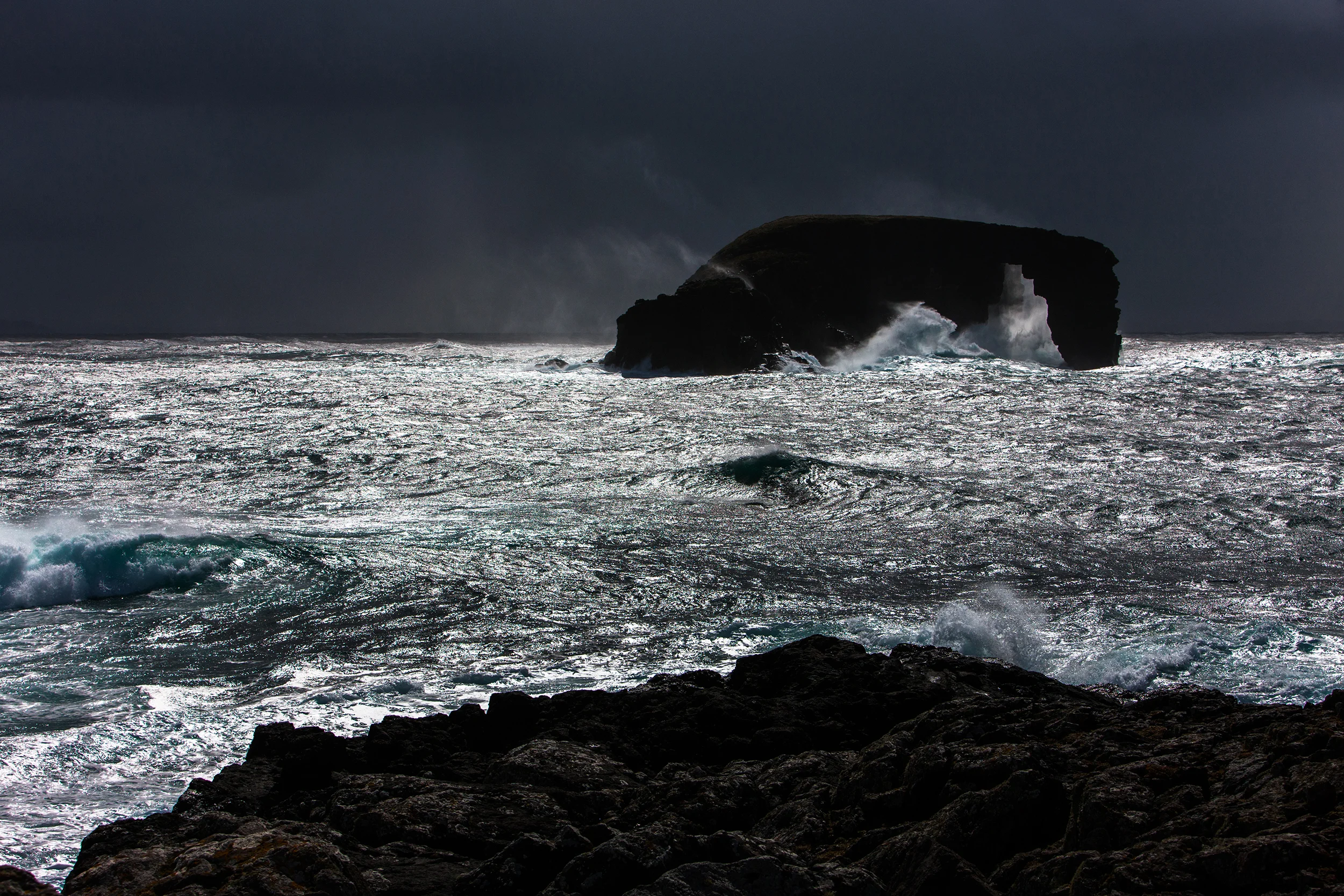 dore holm – shetland islands