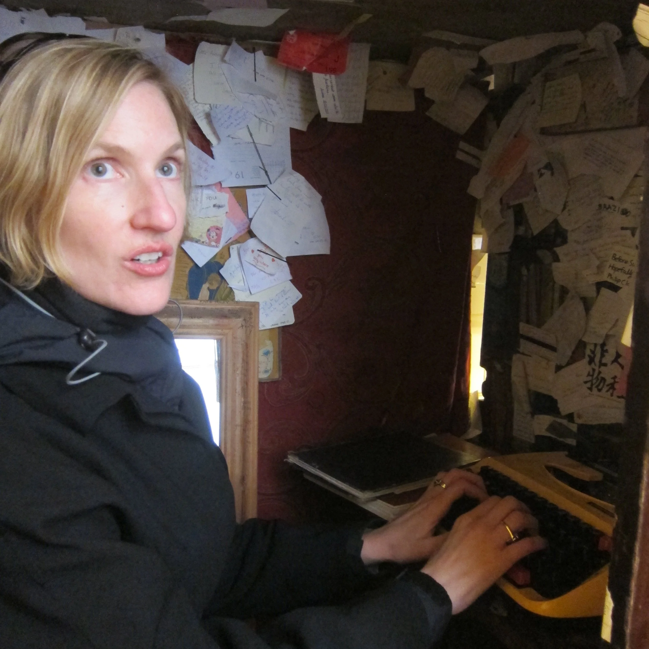 Typing.ShakespeareCo.Paris2013.IMG_1830.jpg