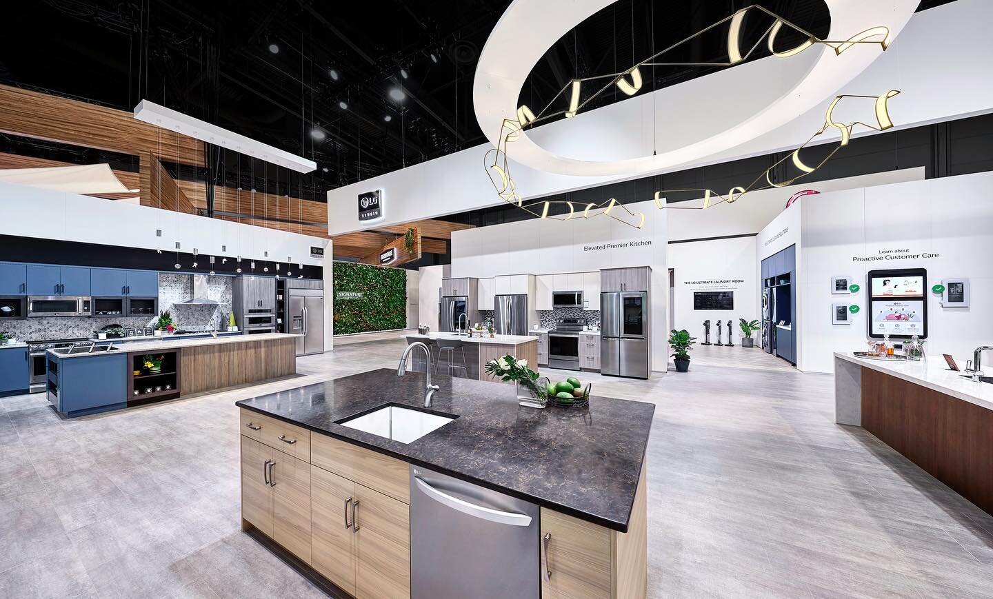 Mesmerizing exhibit from @displayinternational for @lgusa that our team photographed at @kbis_official 2020! One of our favorite parts is the stunning designer chandeliers separating each zone and at the same time combining them together. Oh, how we 