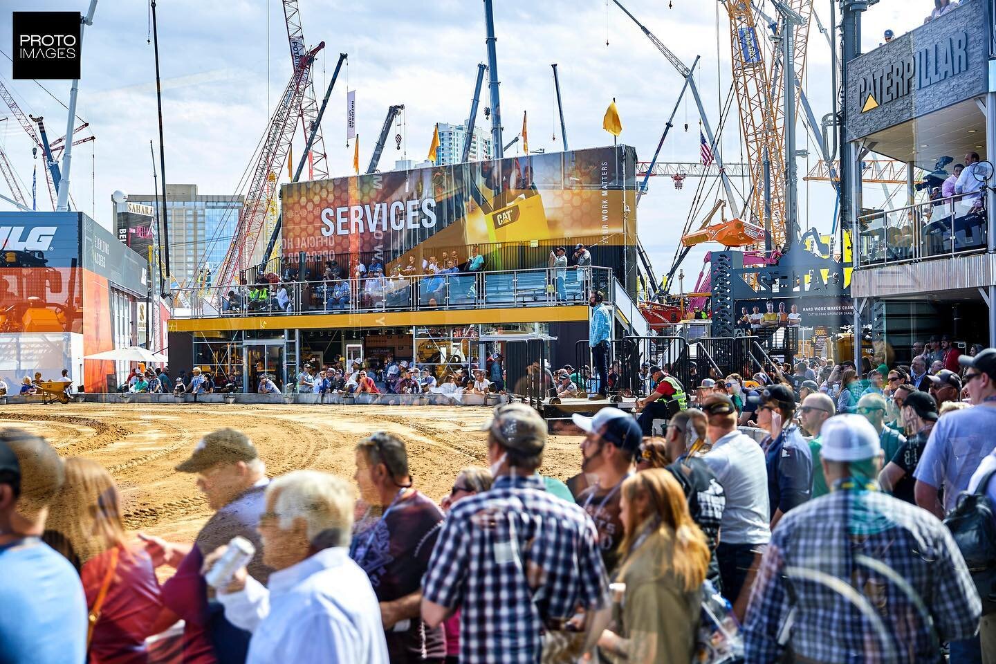 Event photography is one of our primary specialties! Here&rsquo;s a quick #TBT to Festival Grounds at @conexpoconagg 2020 and @caterpillarinc open air exhibit. Built by the amazing @mc2experience team, this space featured a giant sandbox where attend