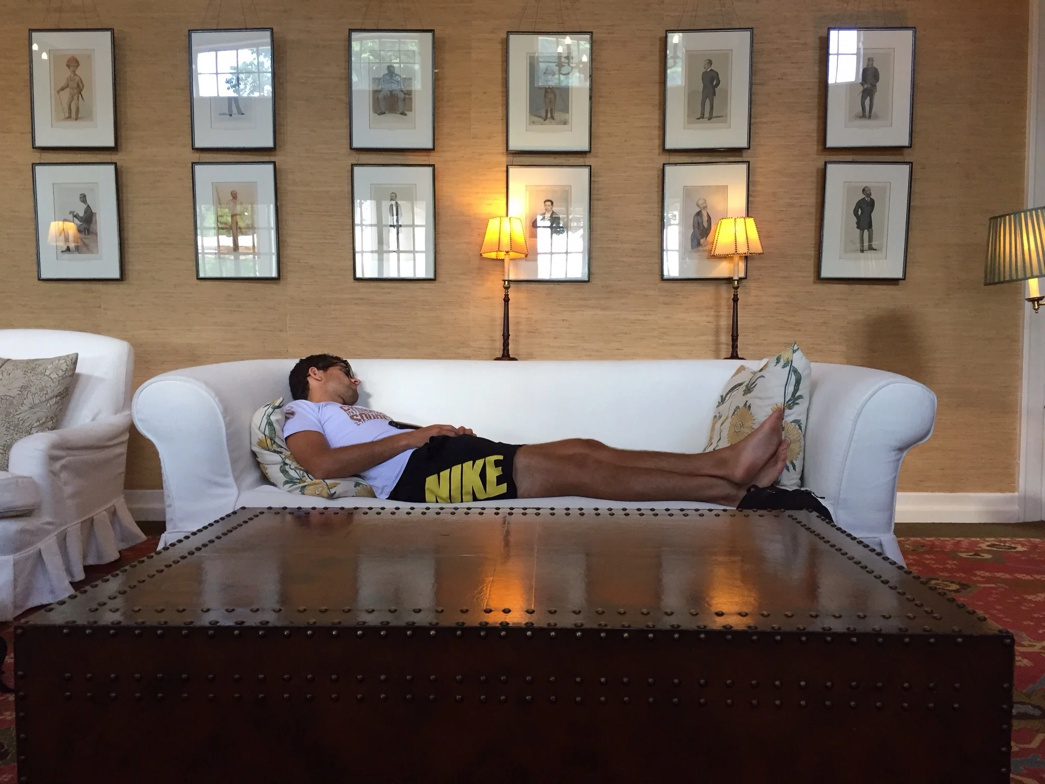 Couch surfing the tour