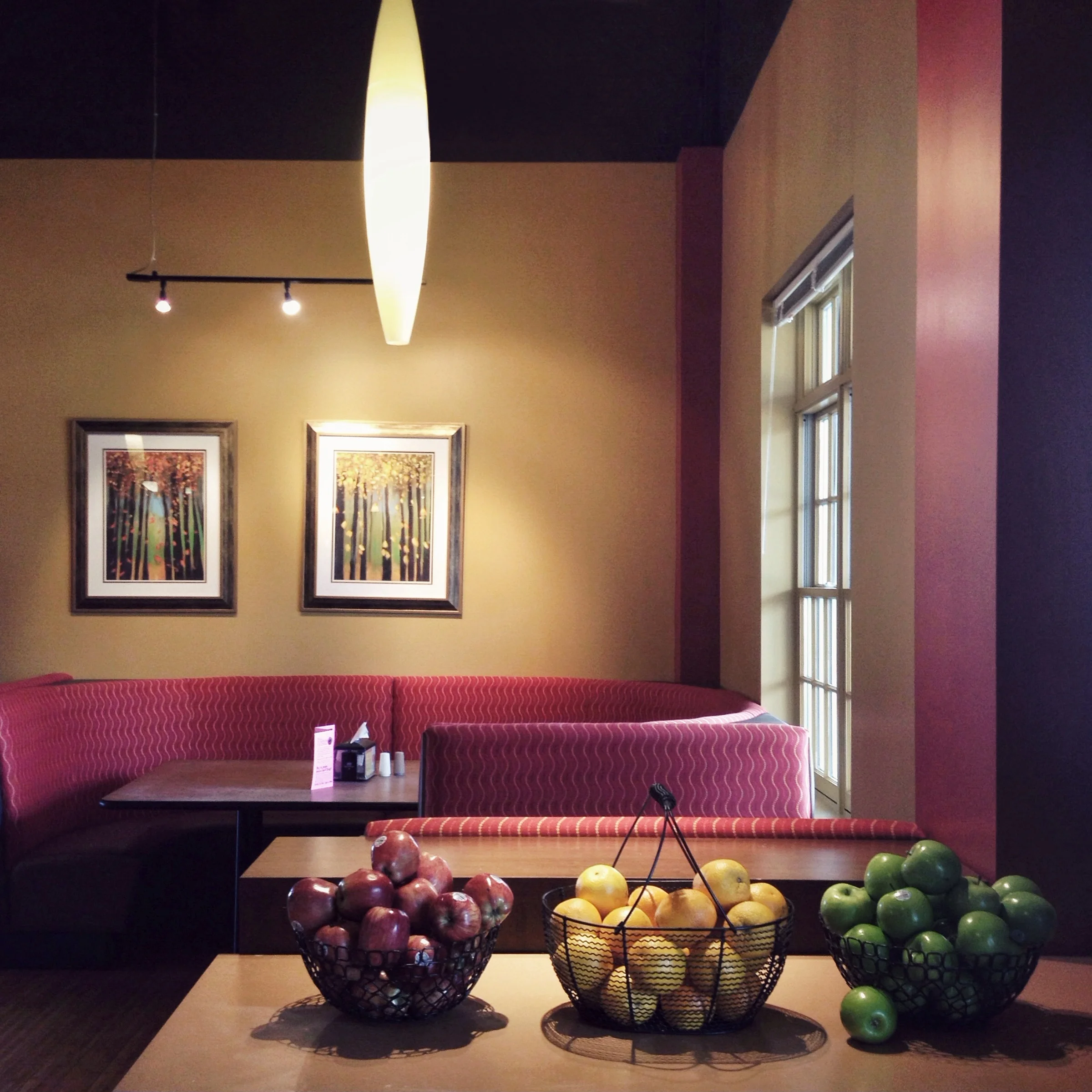 Spillman Farmer_Elon U_Colonnades Dining_VLiantonio_114_Square.jpg