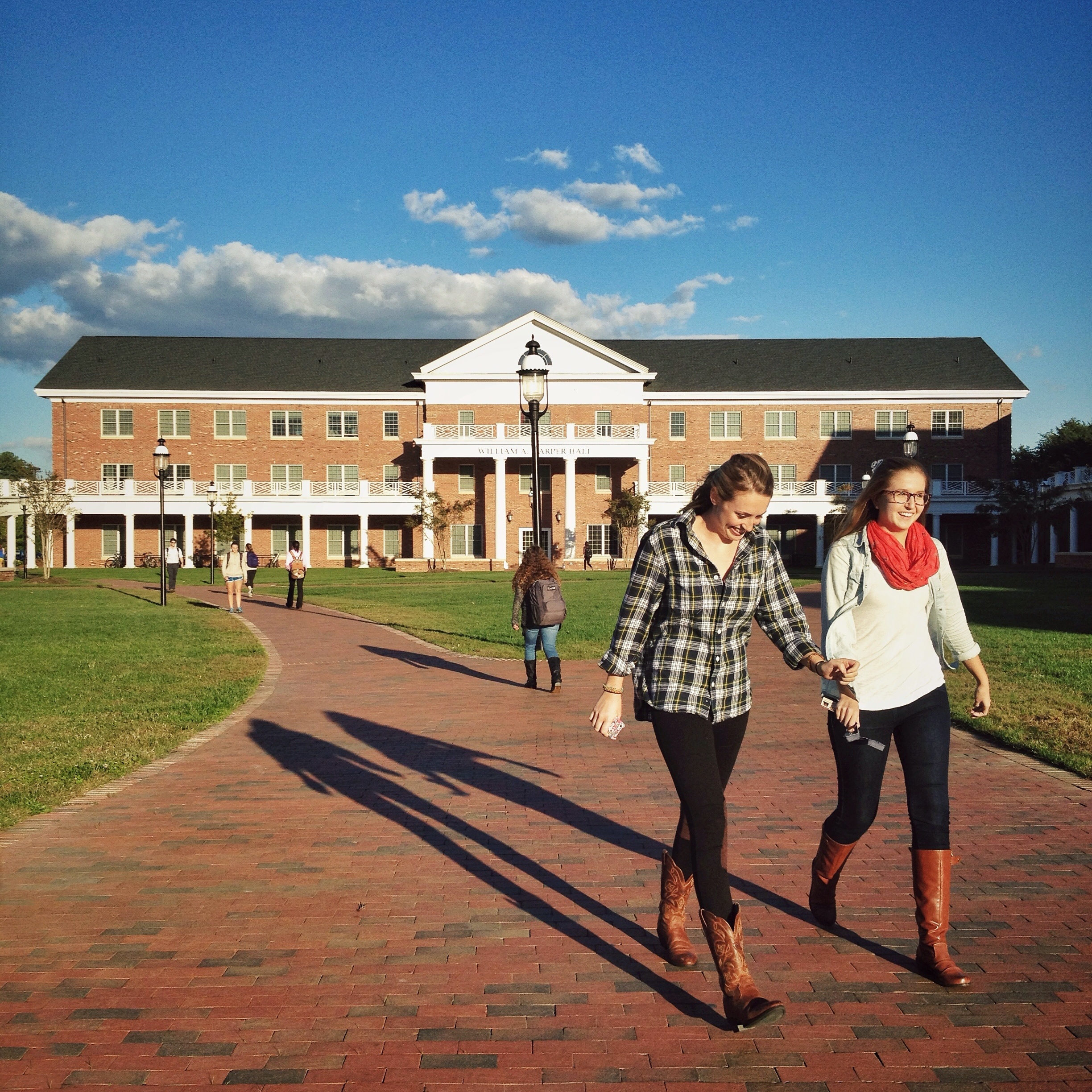 Spillman Farmer_Elon U_Collonades Quad_VLiantonio_252_Square.jpg