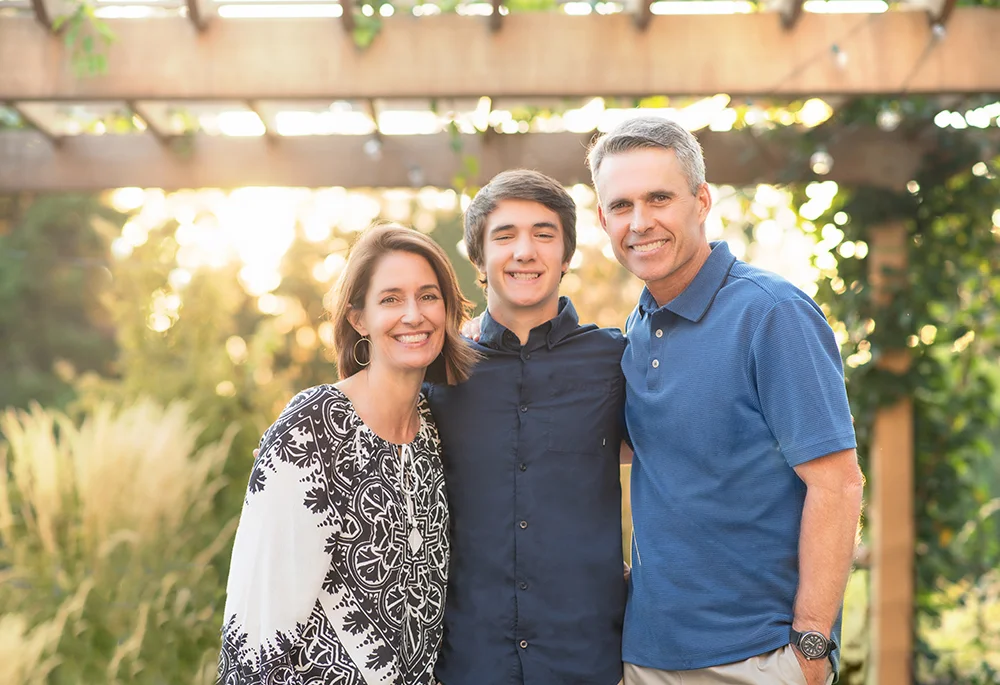 Carlin-Ma-Petersen-Family-2779 l.jpg