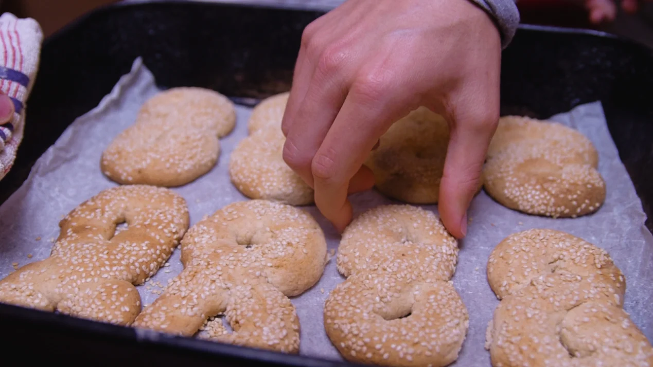 SESAME RING BISCUITS/QAGHAQ TAL GUNGLIEN RECIPE