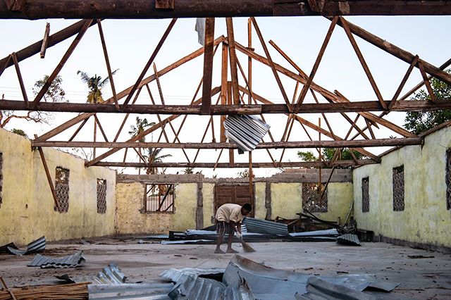 Church clean up in Beira, Mozambique in the aftermath of #CycloneIdai. #nikon #climatechange #mozambique #africa #naturaldisaster #stopclimatechange