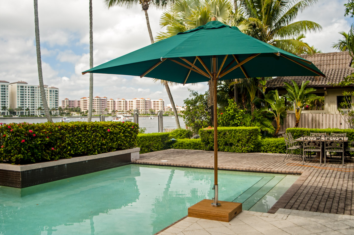 Levante Bamboo Center Pole Umbrella