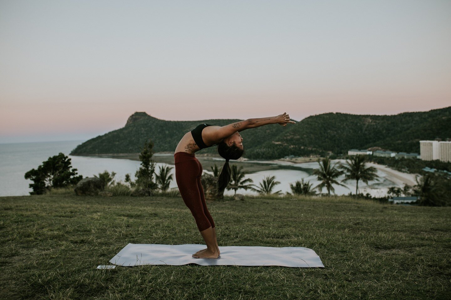 Taking time today to slow down, and also to acknowledge and connect with my breath.⁠
⁠
This photo was taken two years ago, when I was fresh in exploring the world of vinyasa yoga (all I did before that was a lot of bikram/hot yoga). I want to honour 