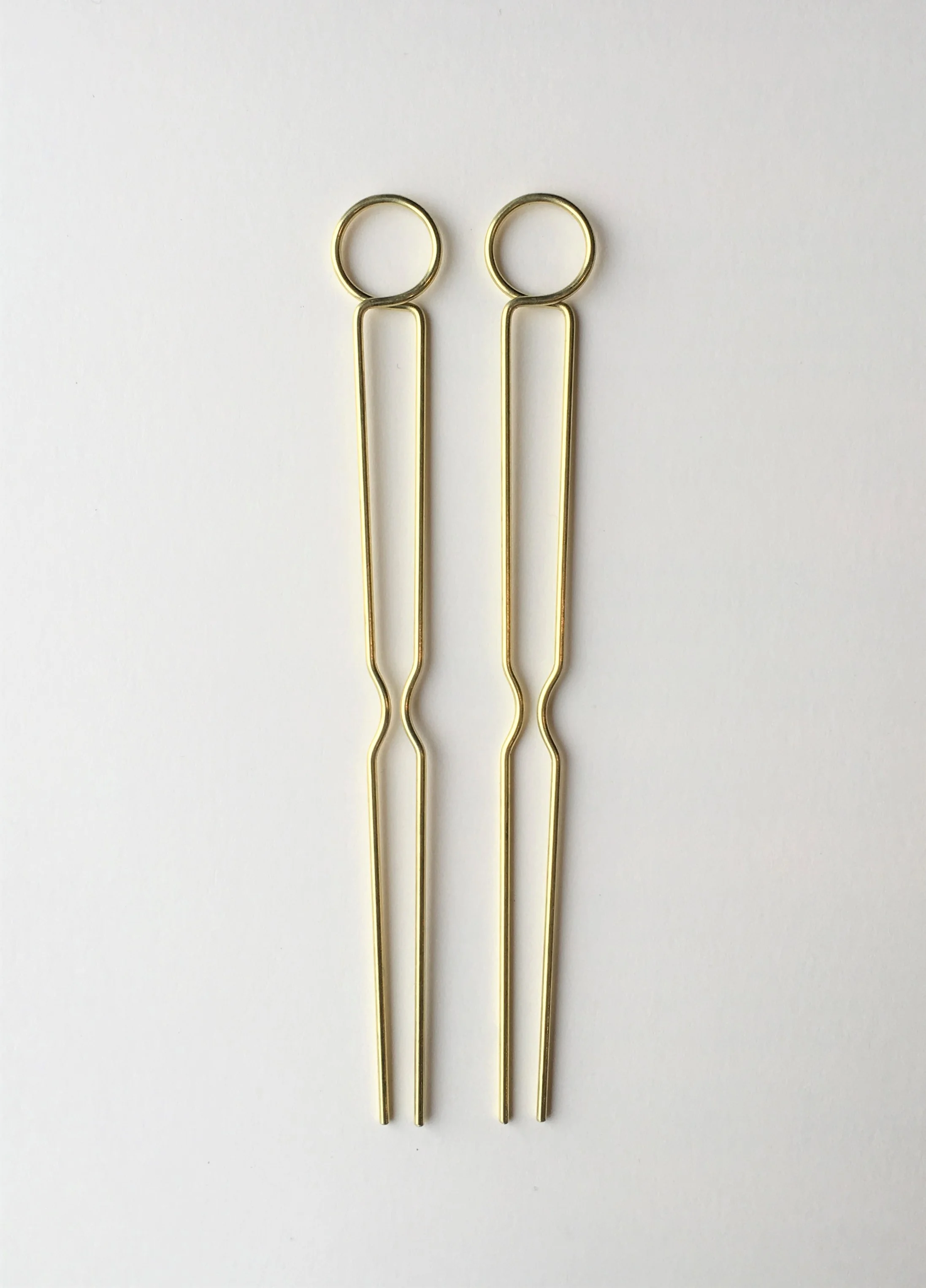 Medium Circle hairpins
